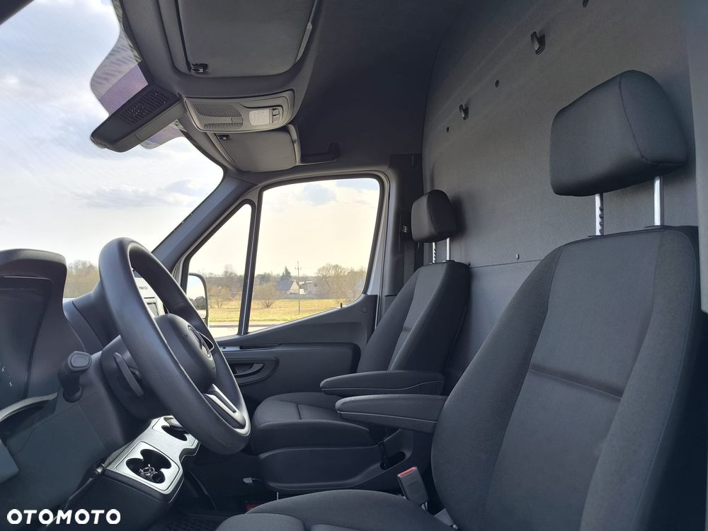 Mercedes-Benz Sprinter 315, Automat, Mroźnia, Chłodnia + Funkcja Grzania, Długi (4.25m) - 18