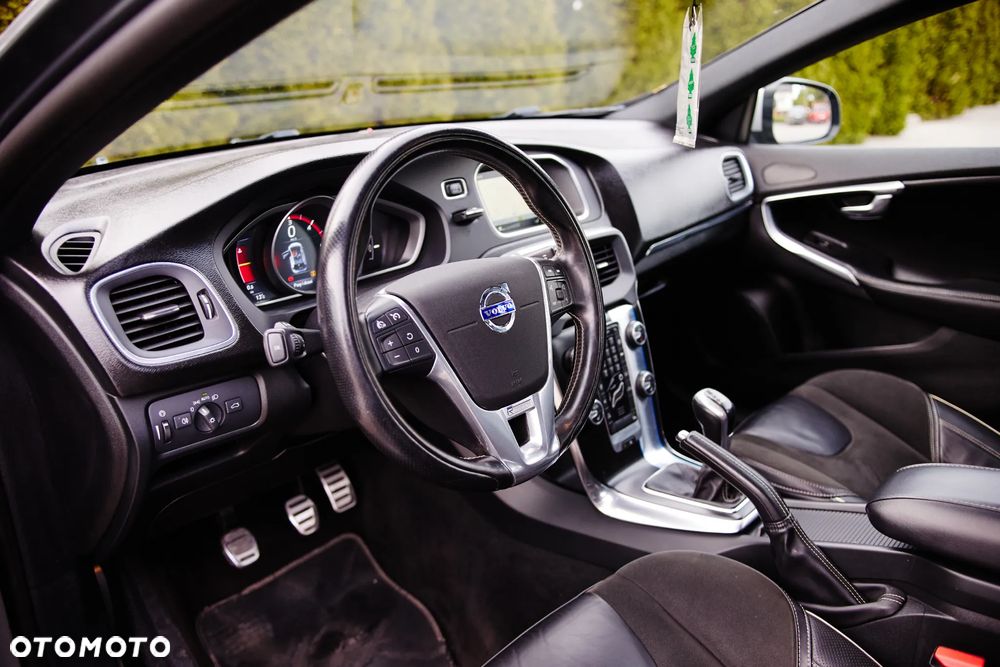 Volvo V40 D2 RDesign - 13