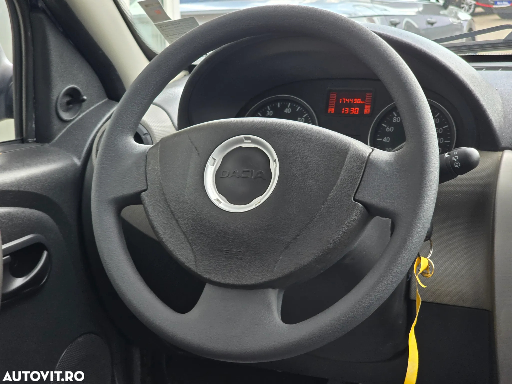 Dacia Sandero 1.2 16V - 19
