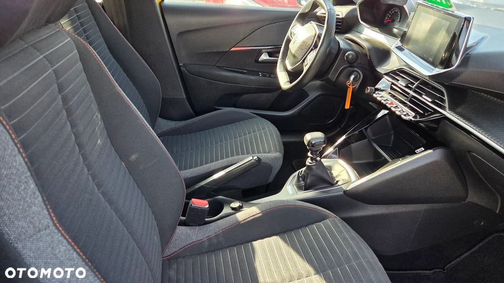 Peugeot 208 PureTech 100 Active - 23
