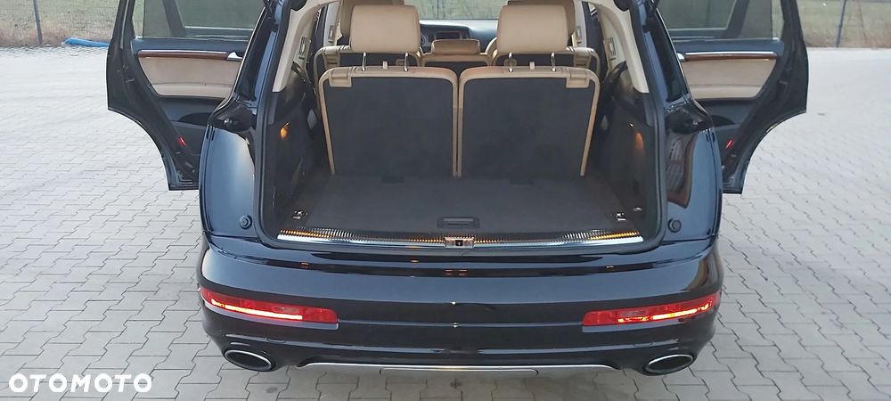 Audi Q7 - 7