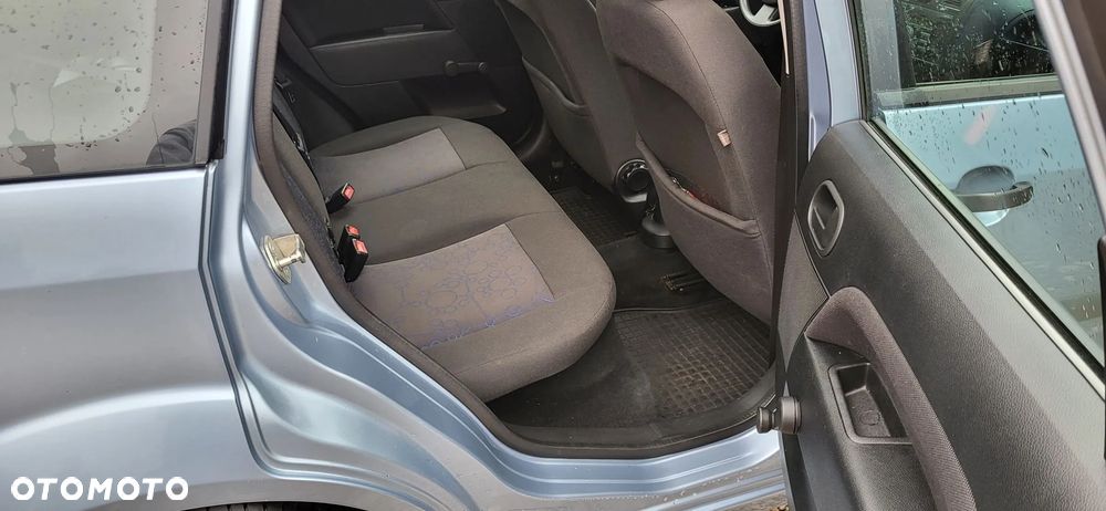 Ford Fiesta 1.4 Trend - 16
