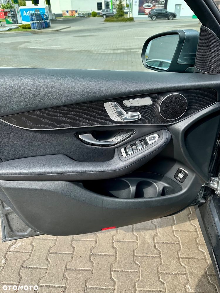 Mercedes-Benz GLC 300 4Matic 9G-TRONIC - 6