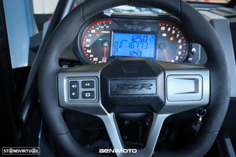 Polaris RZR Pro R 2000 - 14