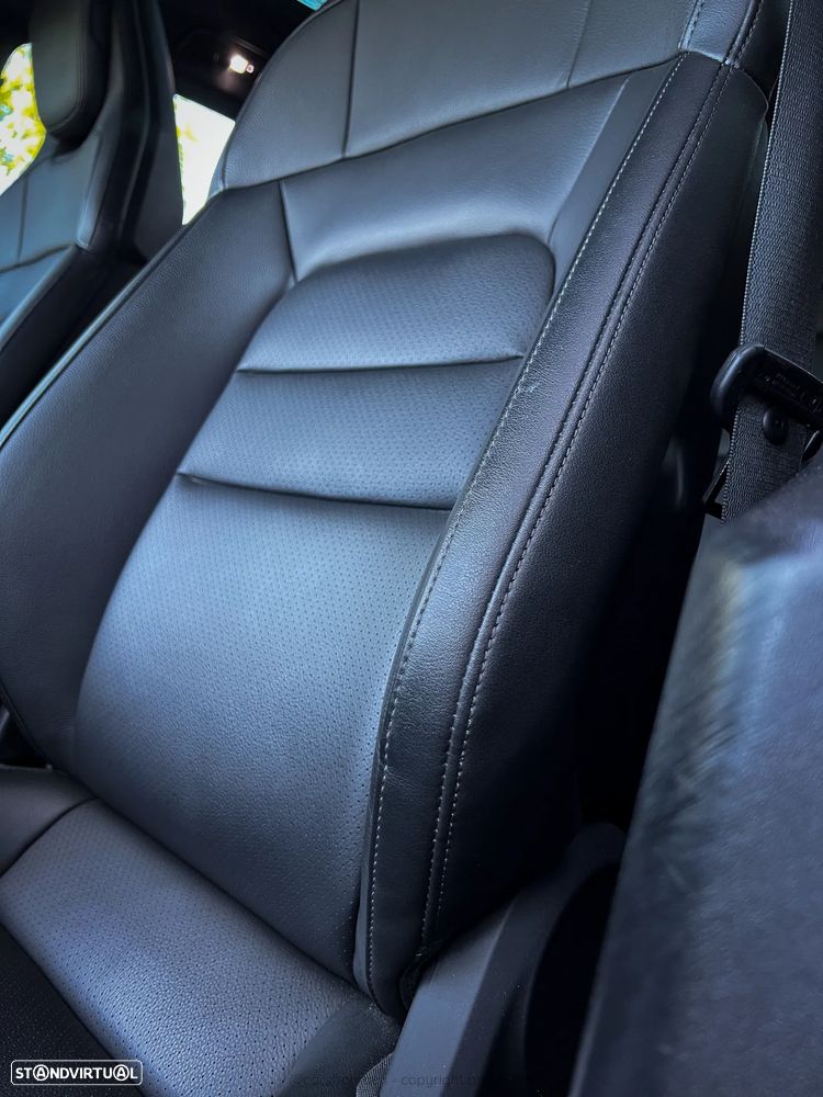 Porsche Taycan Bateria Performance Plus - 14