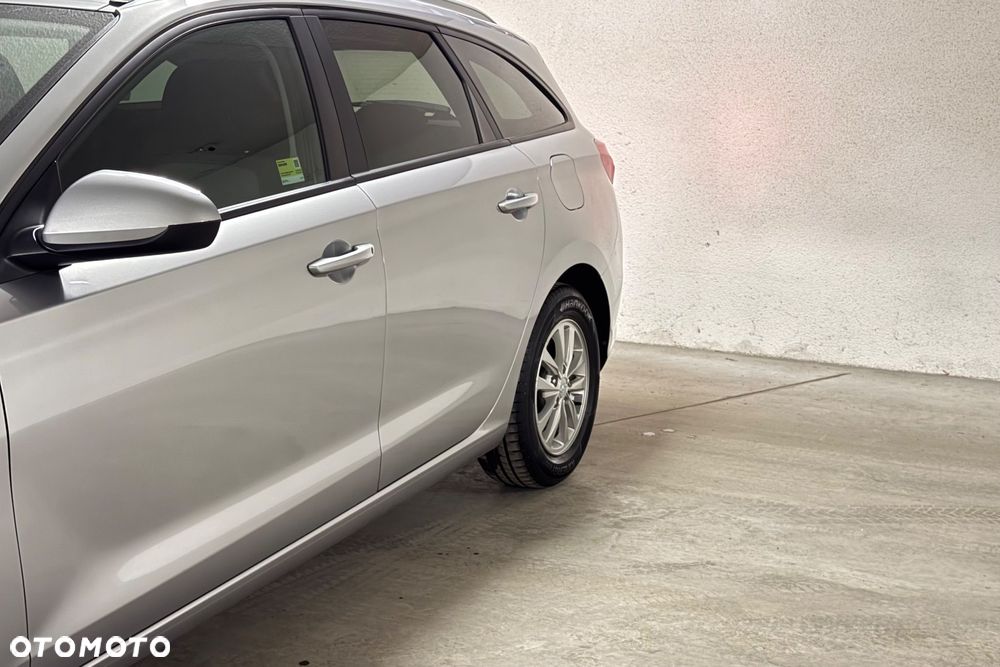 Hyundai i30 1.0 T-GDI Modern - 10