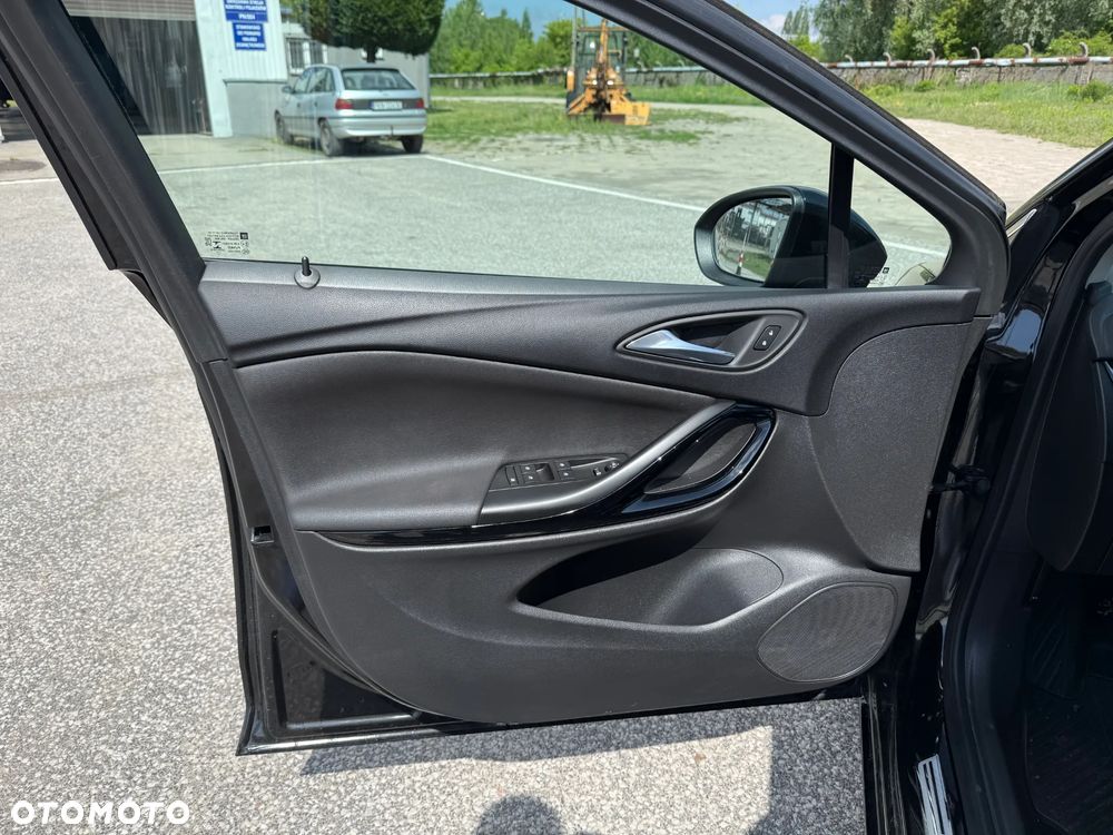 Opel Astra 1.4 Turbo Start/Stop Dynamic - 25