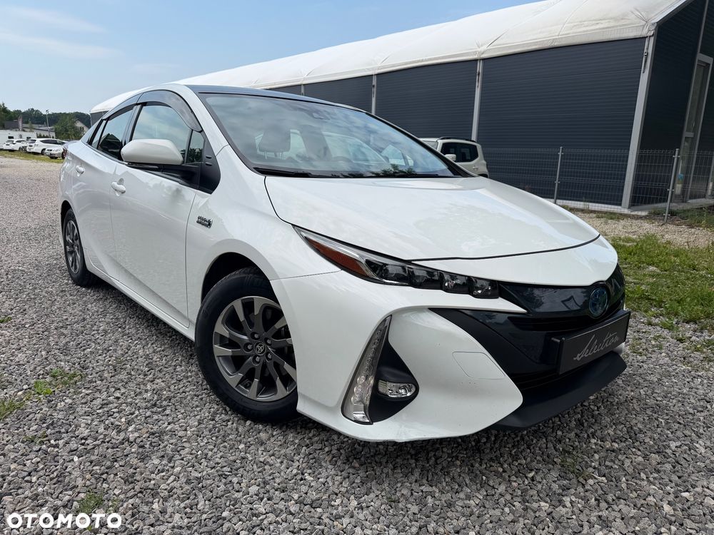Toyota Prius (Hybrid) Life - 2