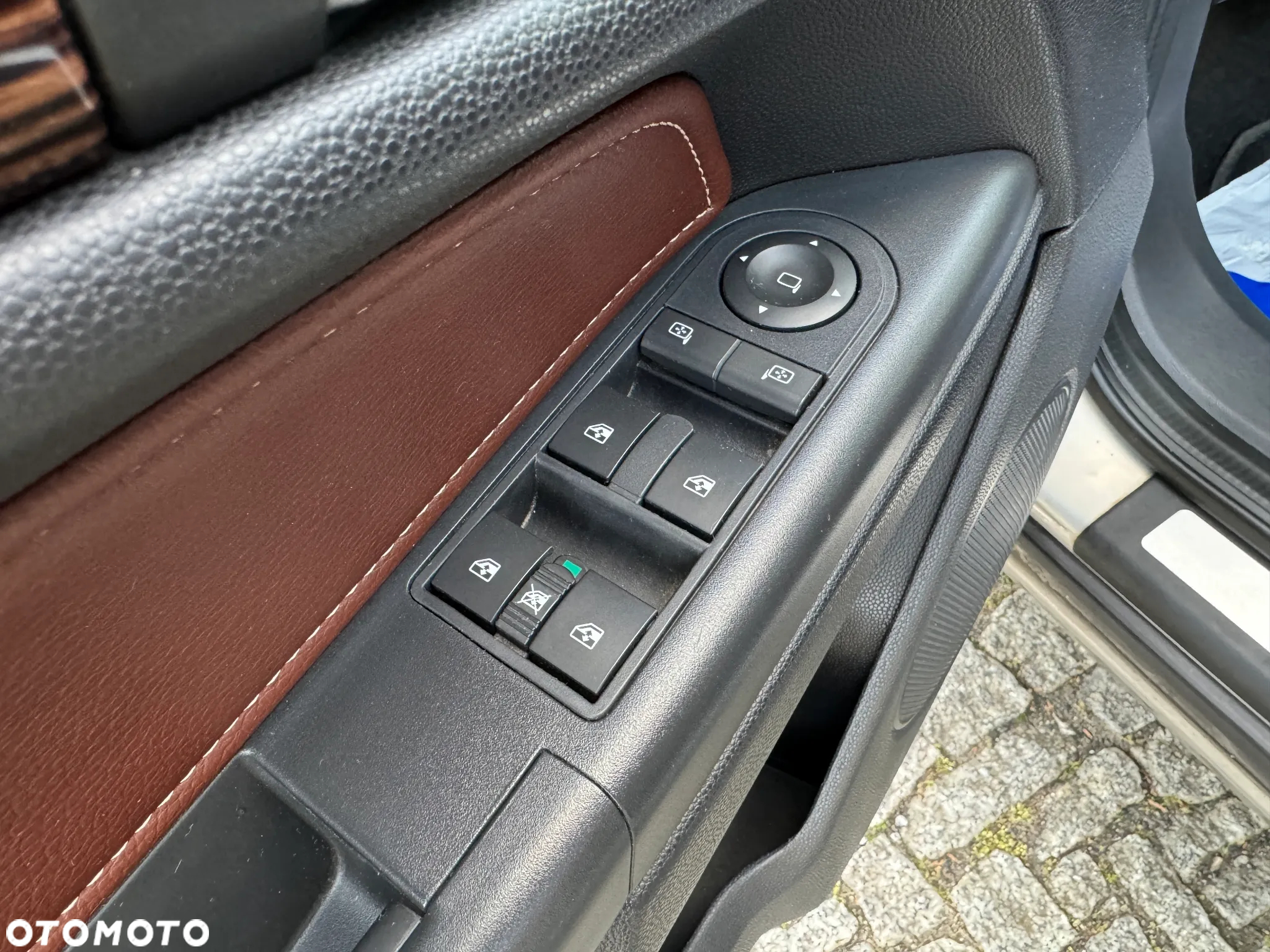 Opel Astra Twin Top 1.8 Automatik Cosmo - 34