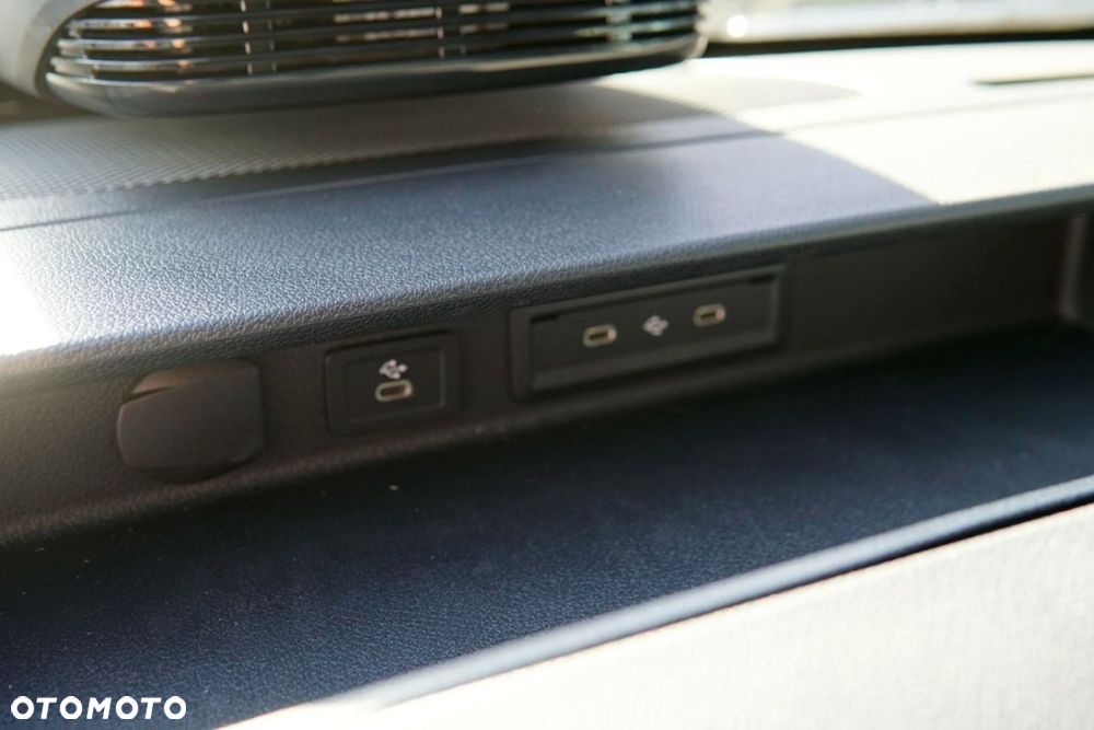 Mercedes-Benz Sprinter - 17