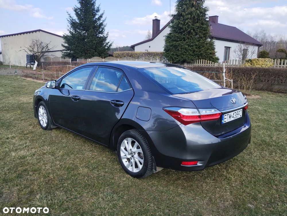 Toyota Corolla 1.6 Comfort - 24