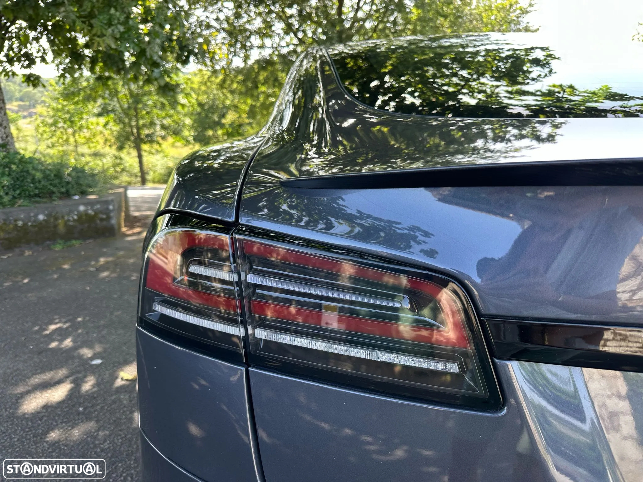 Tesla Model S Plaid AWD - 17