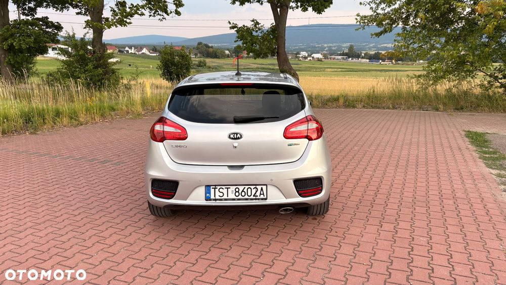 Kia Ceed 1.6 CRDi 136 ISG Platinum Edition - 5