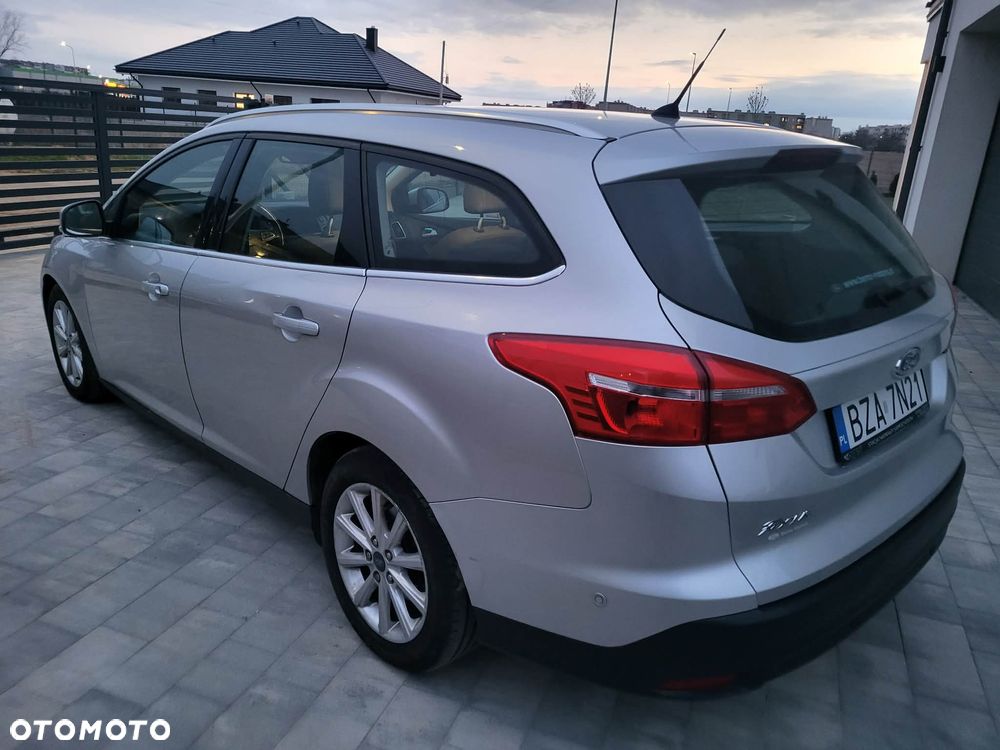 Ford Focus 1.5 TDCi Titanium ASS - 6