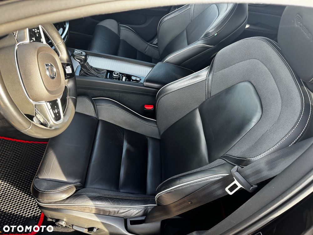Volvo S60 T5 R-Design - 19