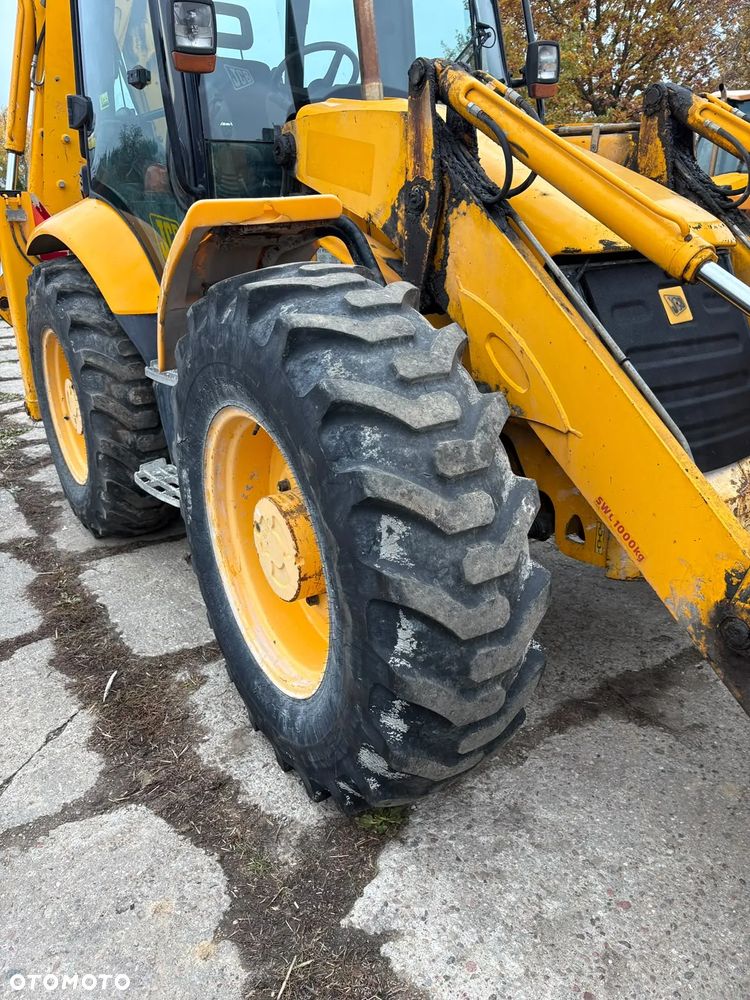 JCB 4CX - 19
