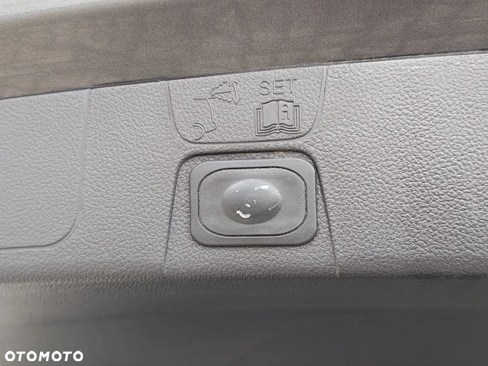 Ford C-MAX 1.5 TDCi Start-Stop-System COOL&CONNECT - 29