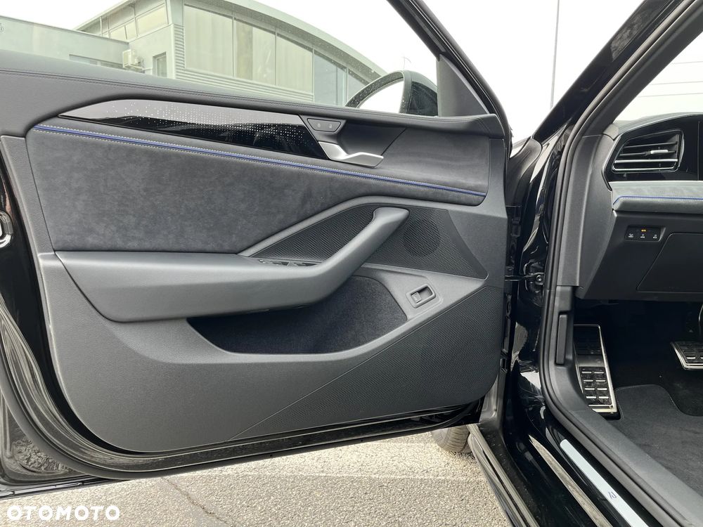 Volkswagen Passat - 19