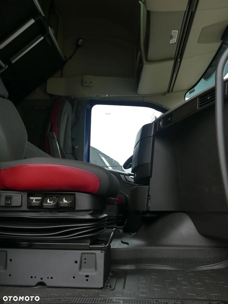 Volvo FH4 460 / EURO 6 / AUTOMAT / STANDARD / - 23