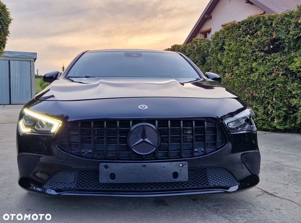 Mercedes-Benz CLA - 4