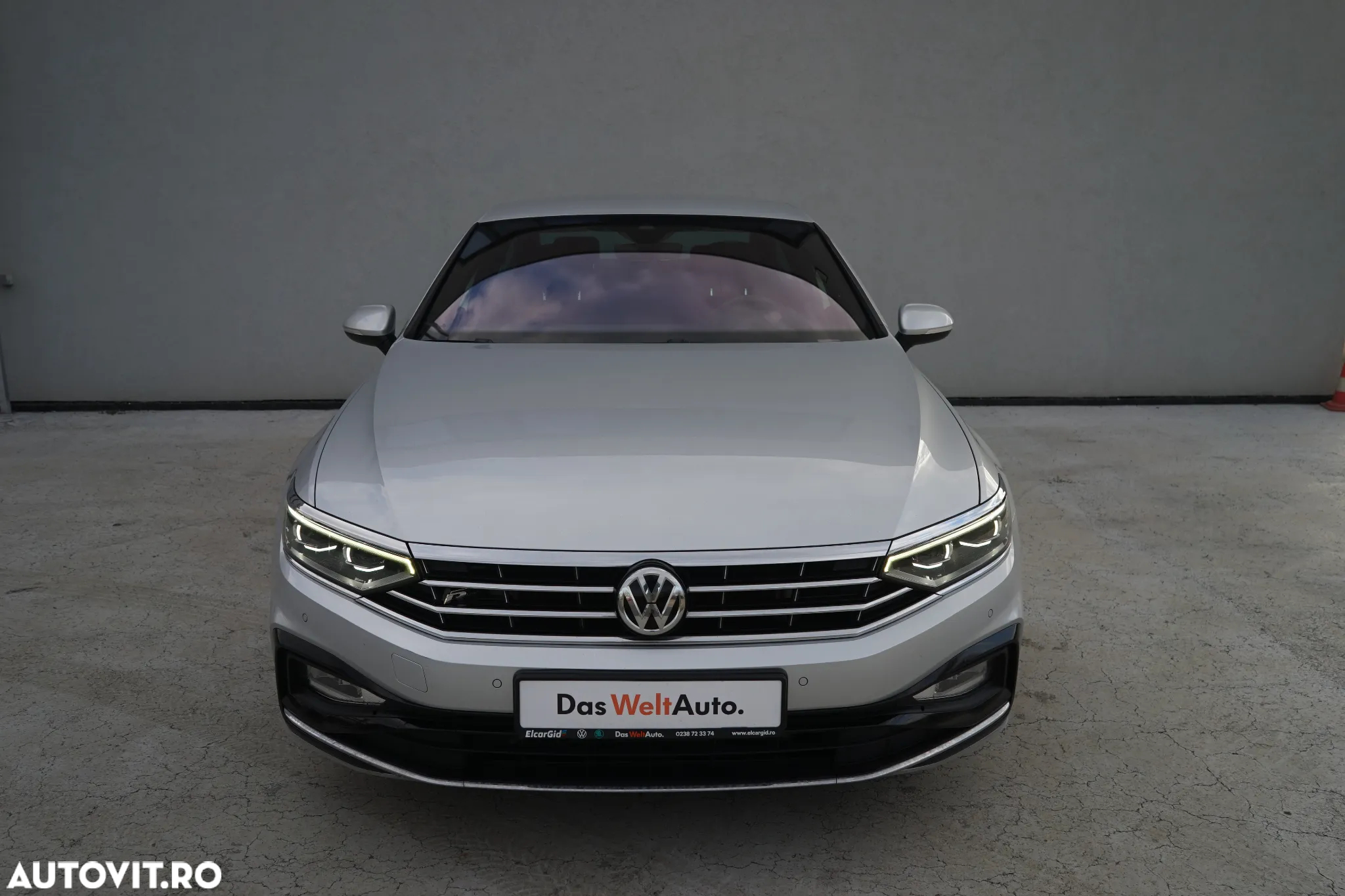 Volkswagen Passat - 9