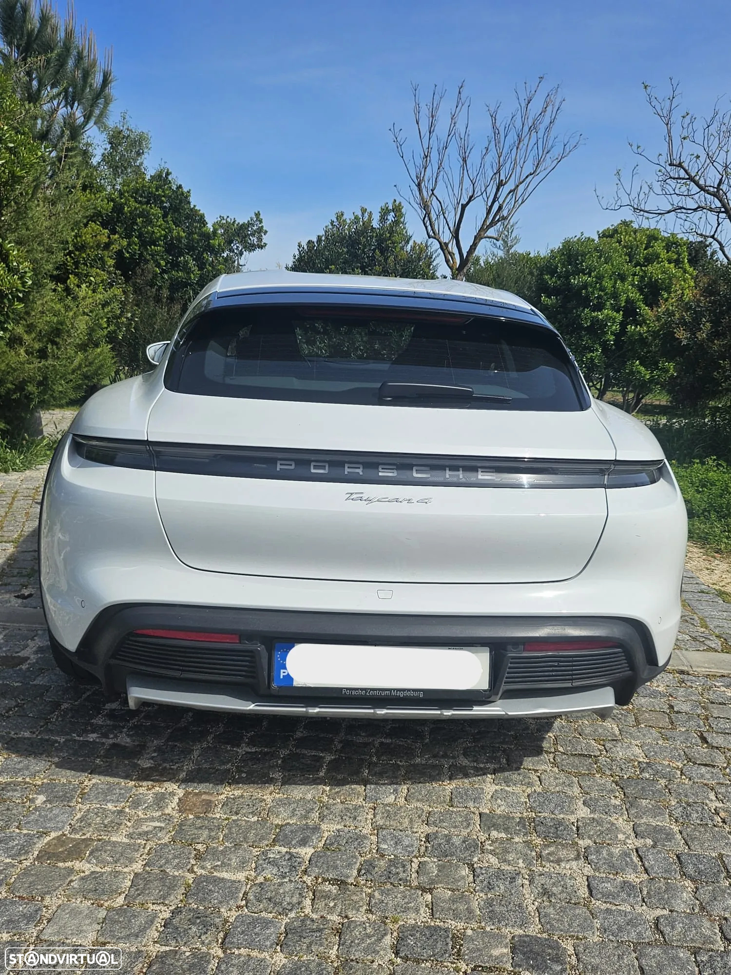 Porsche Taycan Cross Turismo 4 - 30