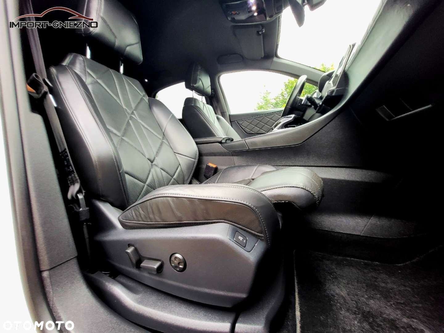 DS Automobiles DS 7 Crossback - 26