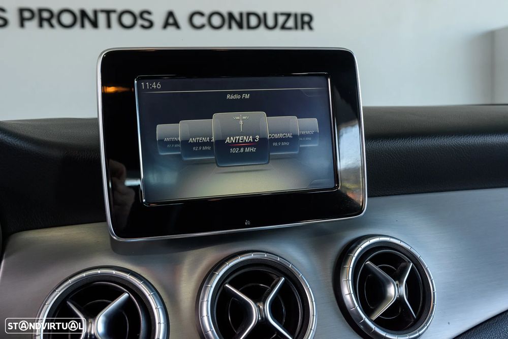 Mercedes-Benz CLA 200 d Shooting Brake AMG Line - 20