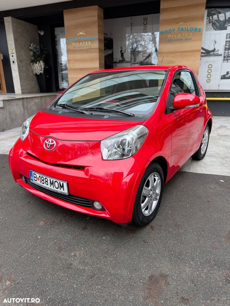 Toyota iQ - 1