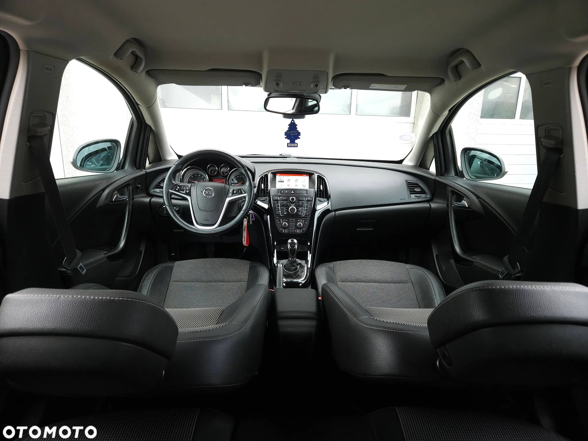 Opel Astra 1.4 Turbo Cosmo - 35
