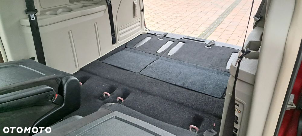 Chrysler Town & Country 3.6 Touring - 26