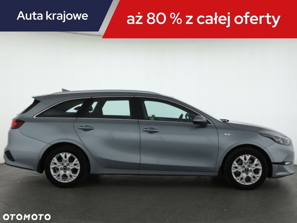 Kia Ceed - 8