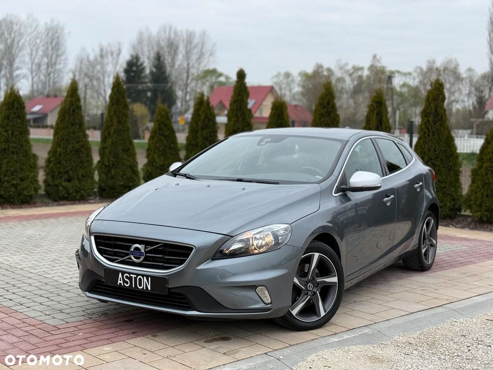 Volvo V40 D2 Momentum - 2