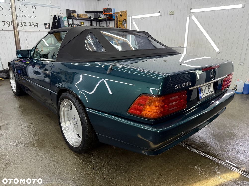 Mercedes-Benz SL - 15
