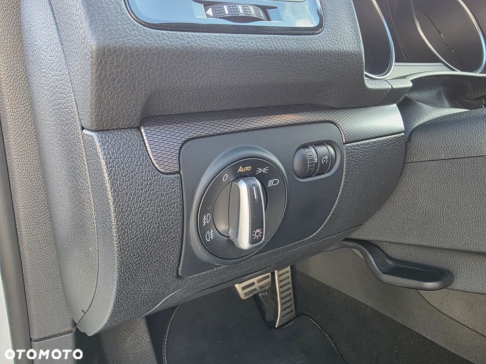 Volkswagen Scirocco 2.0 TDI BMT DSG - 30