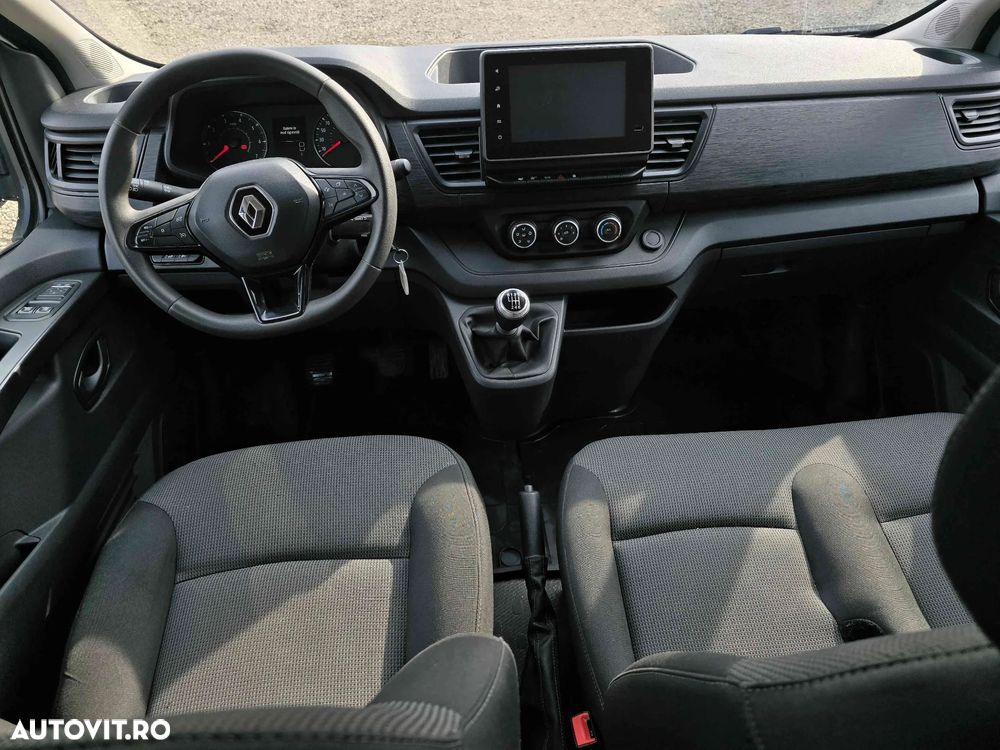 Renault Trafic - 10