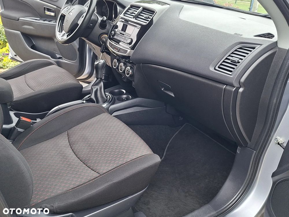 Mitsubishi ASX - 18