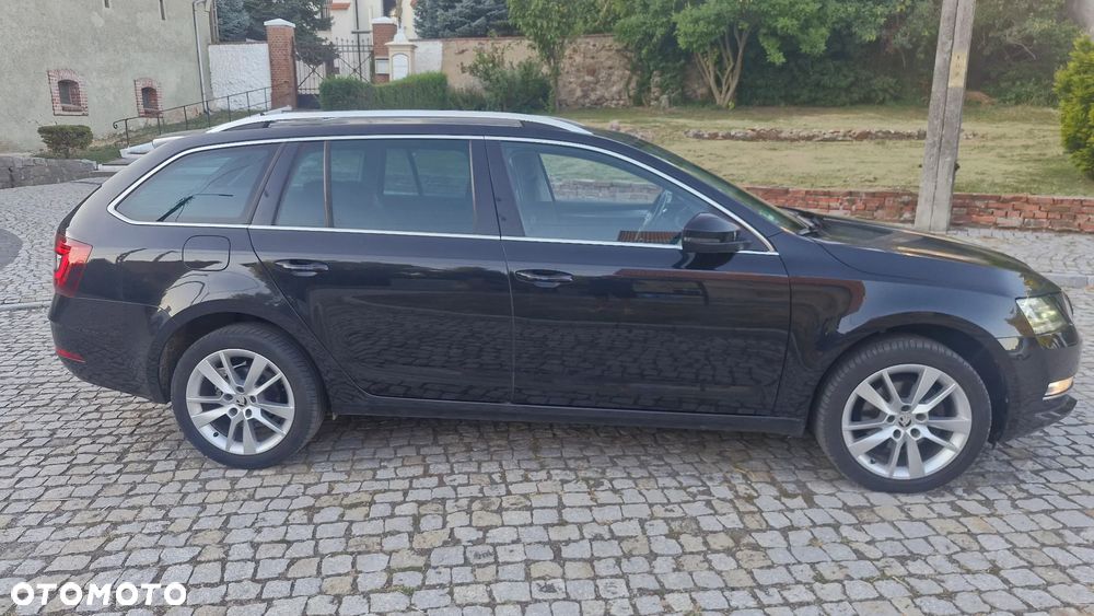 Skoda Octavia 2.0 TDI DSG Exclusive - 9