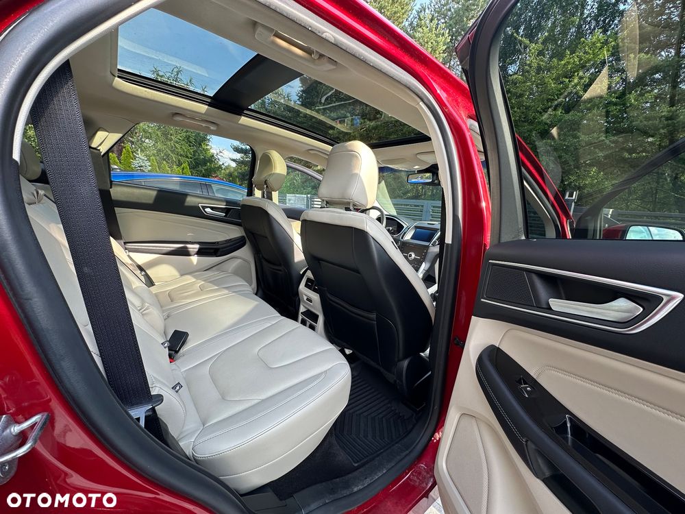 Ford Edge - 32