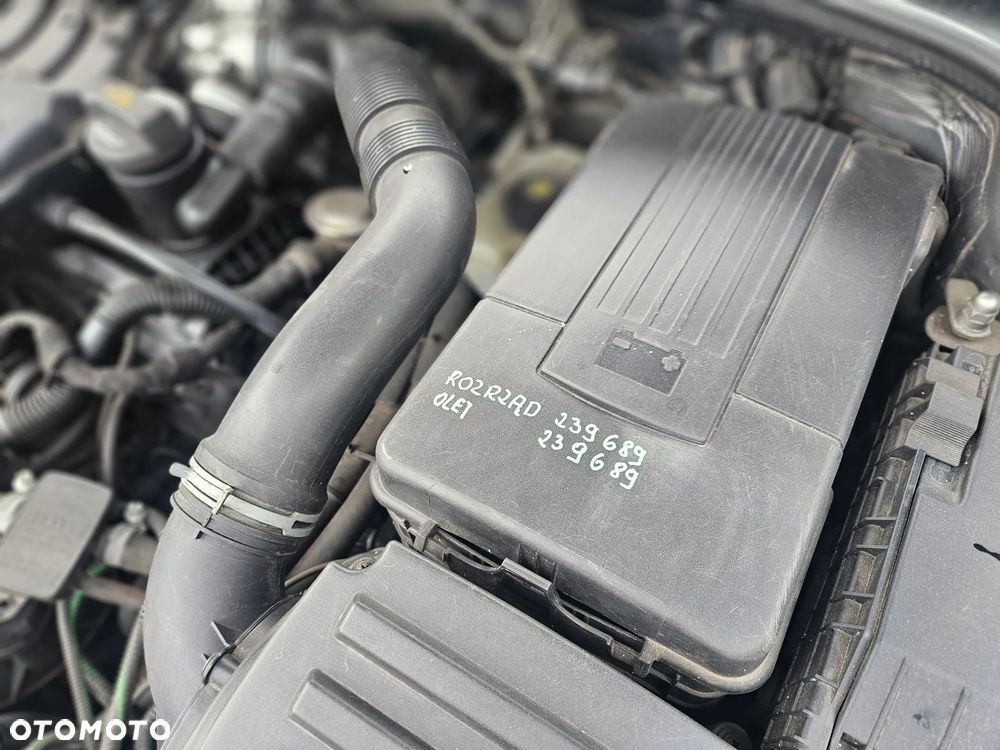 Volkswagen Golf 1.6 Comfortline - 18