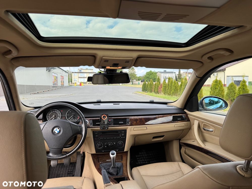 BMW Seria 3 320d - 13