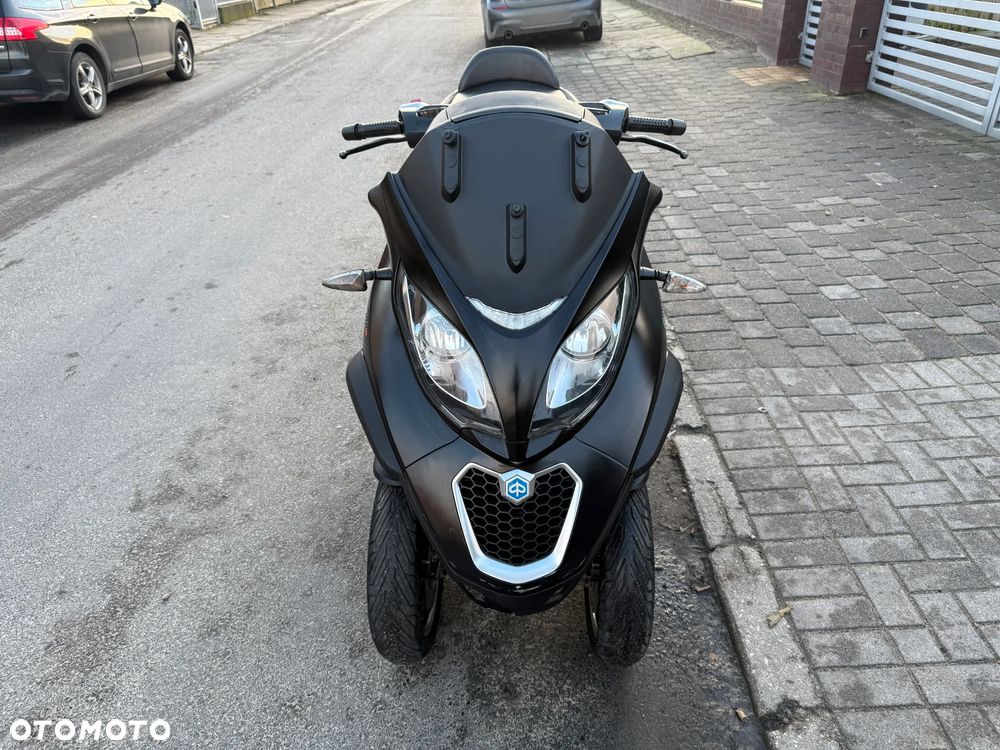Piaggio MP-3 - 3