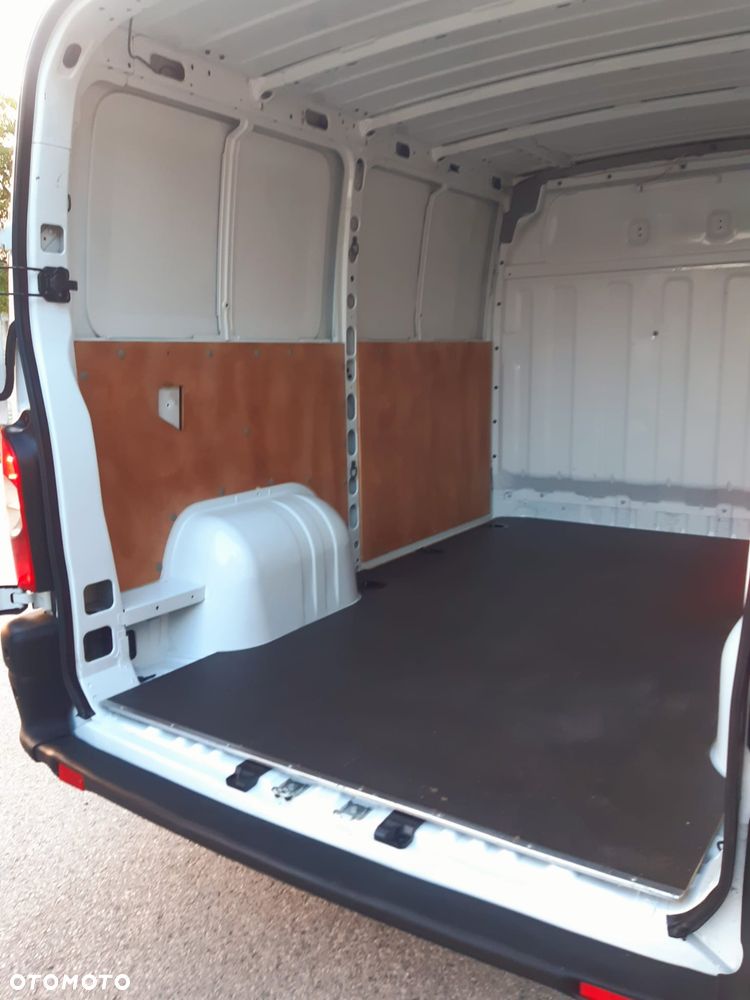 Renault Master - 18