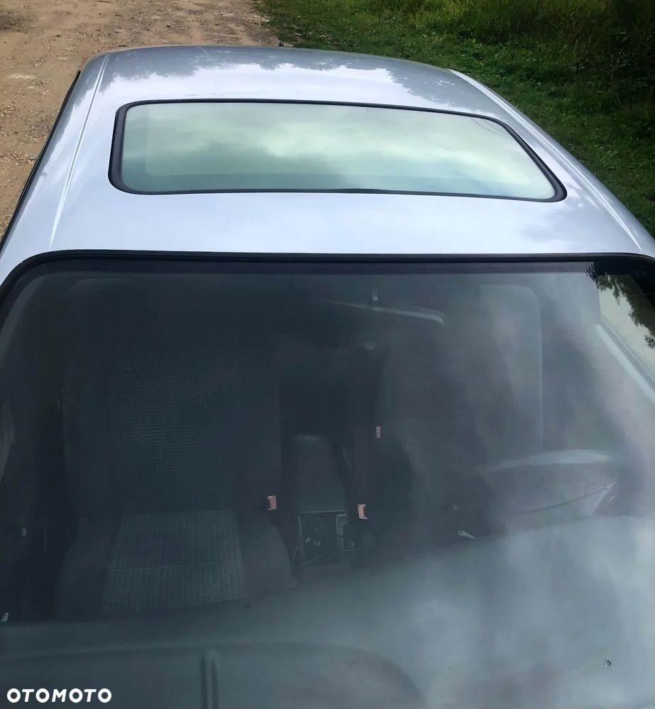 Toyota Carina 1.8 - 6