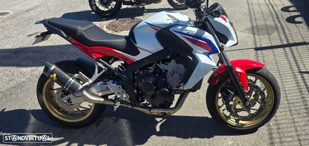 Honda CB - 1