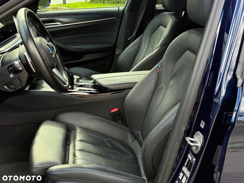BMW Seria 5 530i xDrive - 12
