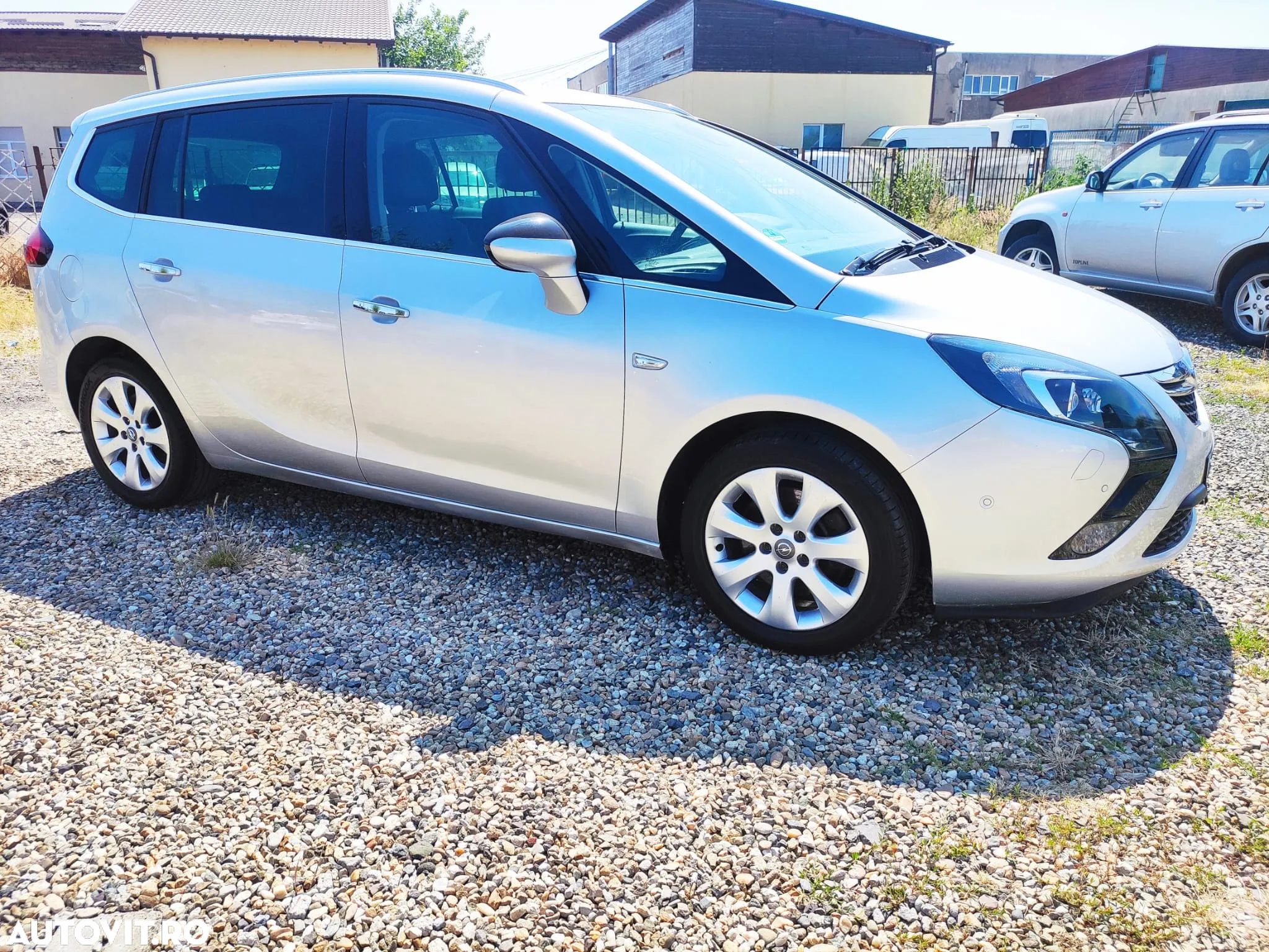 Opel Zafira - 2