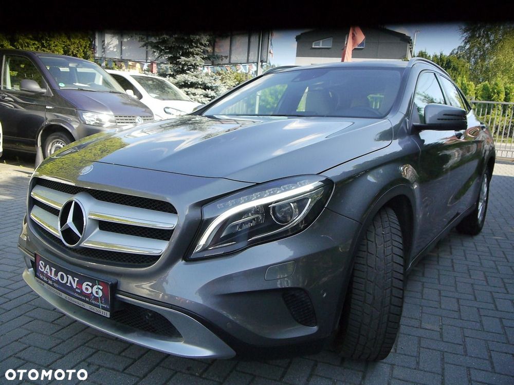 Mercedes-Benz GLA 200 UrbanStyle Edition - 8