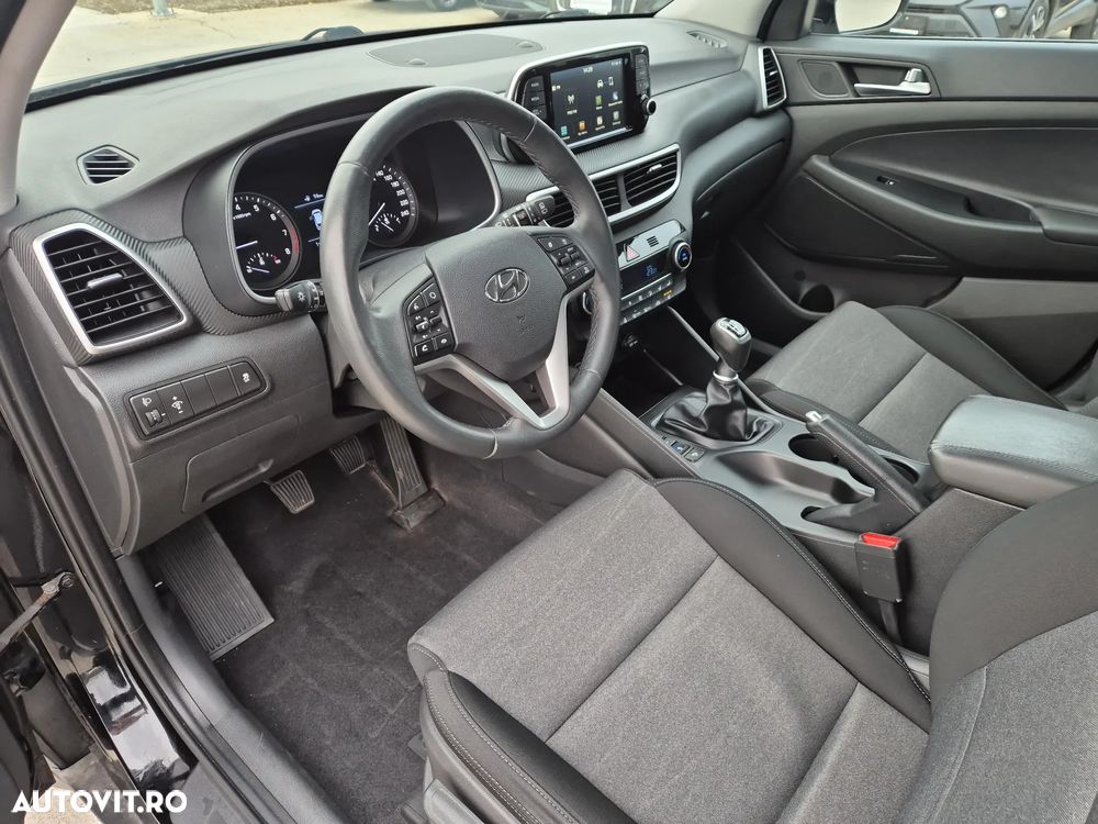 Hyundai Tucson 1.6 GDI 2WD 6MT Comfort - 11