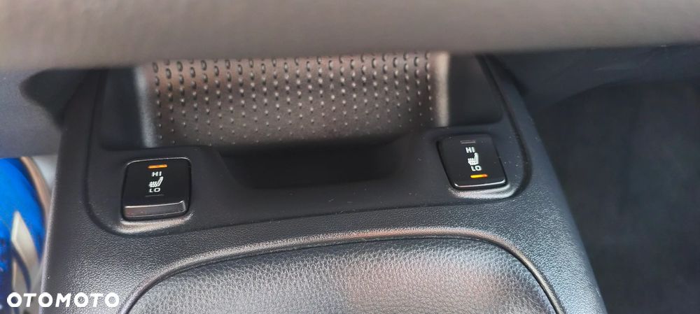 Toyota Corolla 1.8 Hybrid Executive - 26